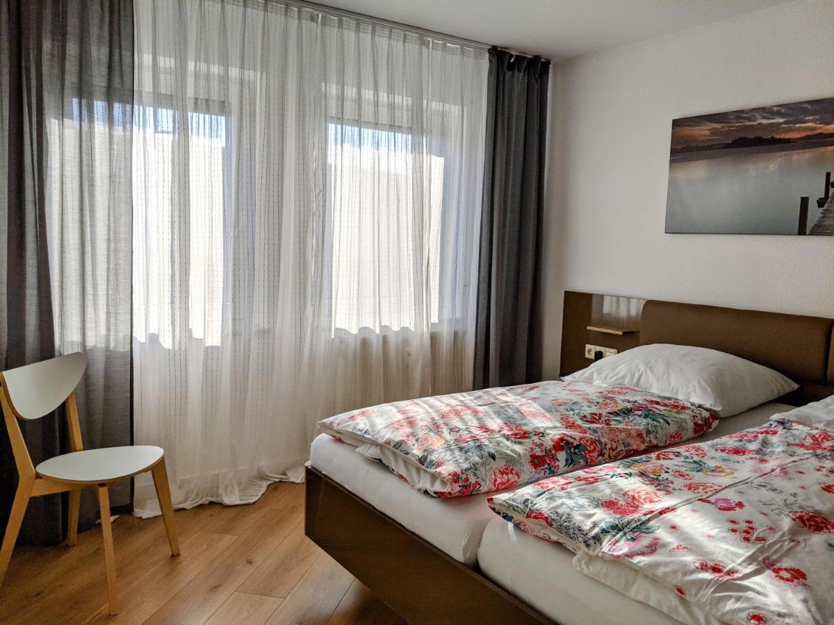 Cozy Apartment With Parking Garage Near Outlet Metzingen (Tubingen) Exterior foto
